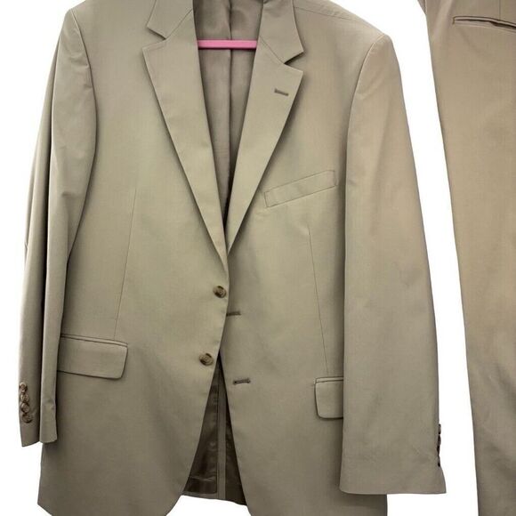 Hardwick Clothing Men’s Cream Color Suit  44 Long - Picture 15 of 16